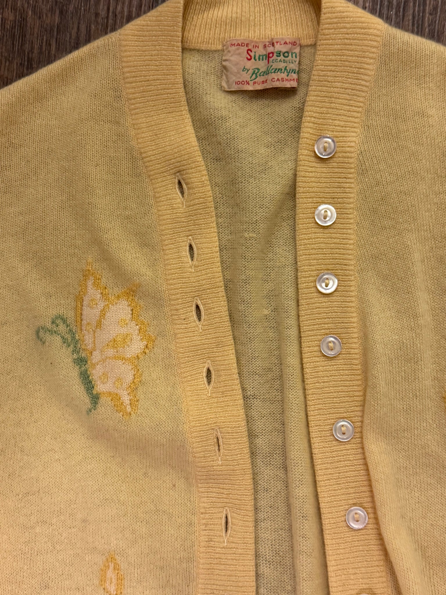 vintage 1950s yellow BALLANTYNE cashmere cardigan sweater BUTTERFLY intarsia SWEATER GAL S - M
