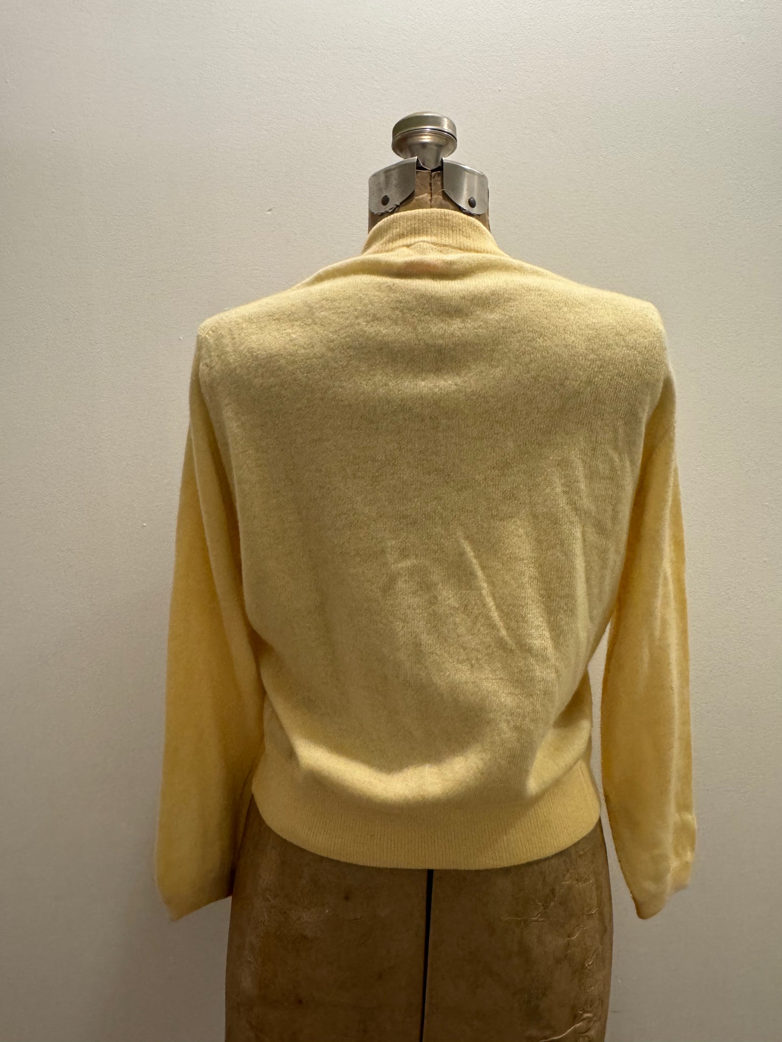 vintage 1950s yellow BALLANTYNE cashmere cardigan sweater BUTTERFLY intarsia SWEATER GAL S - M