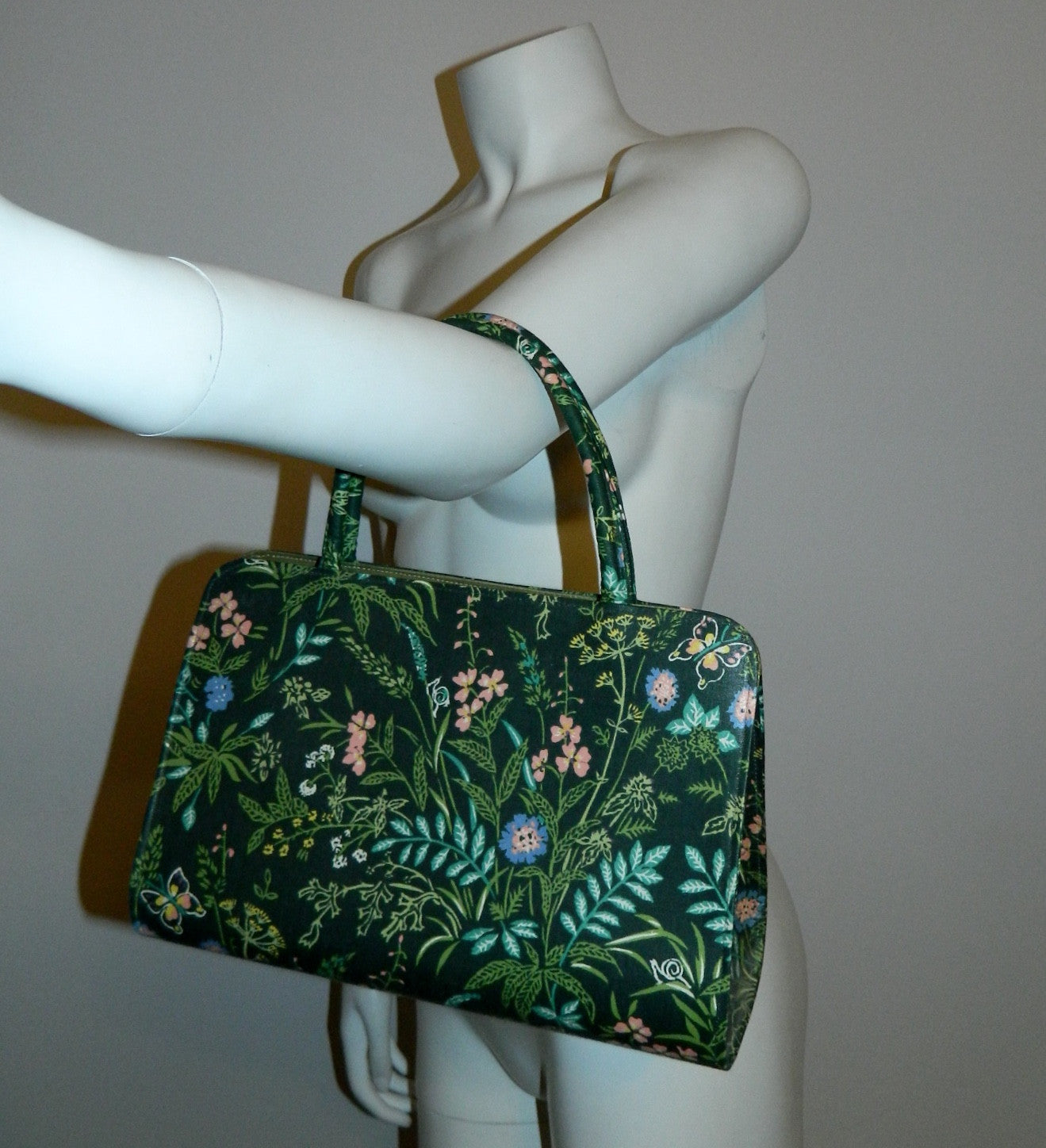 vintage 1960s handbag Margaret Smith floral purse ferns snails