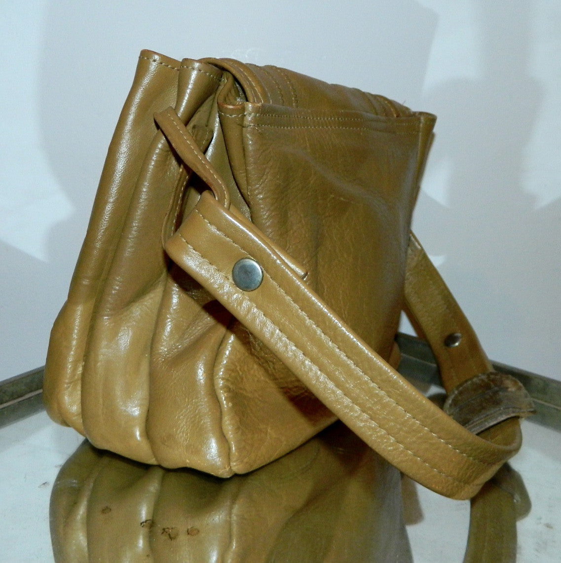vintage 1970s olive brown SADDLE bag Brazilian leather shoulder purse