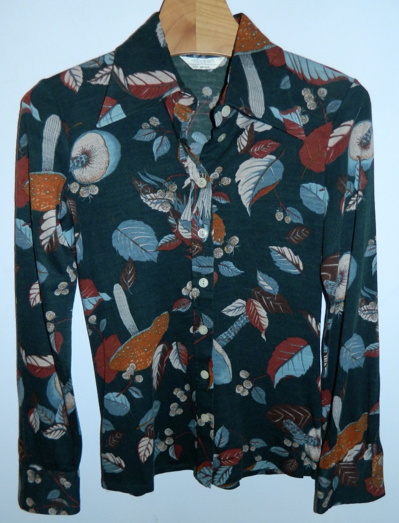 vintage 1970s blouse Fall foliage print / forest green leaves mushrooms Saint Clair Paris shirt XS