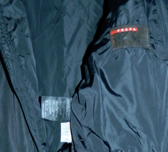 black nylon PRADA ski coat poly fill jacket Apres Ski travel It. 50 / US Mens M / Womens L- XL