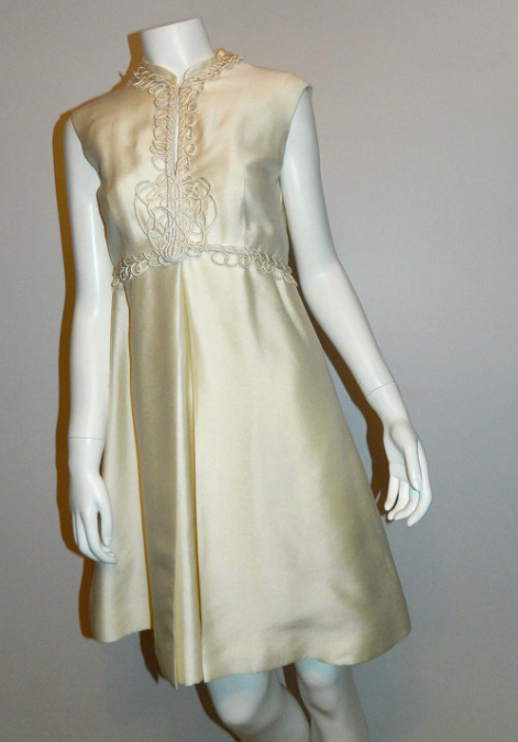 vintage wedding dress 1960s ivory MOD mini gown Saks Fifth Avenue peephole XS