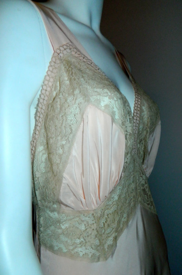 vintage 1940s Rhythm Lingerie long slip pink Deco bias cut rayon gown 36