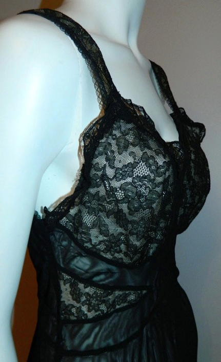 vintage 1930s black Mondaine lace slip Art Deco bias cut gown 32 / XS