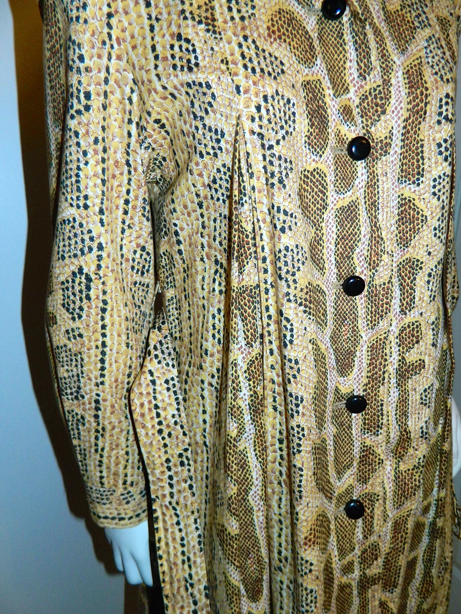 vintage SNAKESKIN print trench coat 1980s Albert Nipon pleated jacket XS