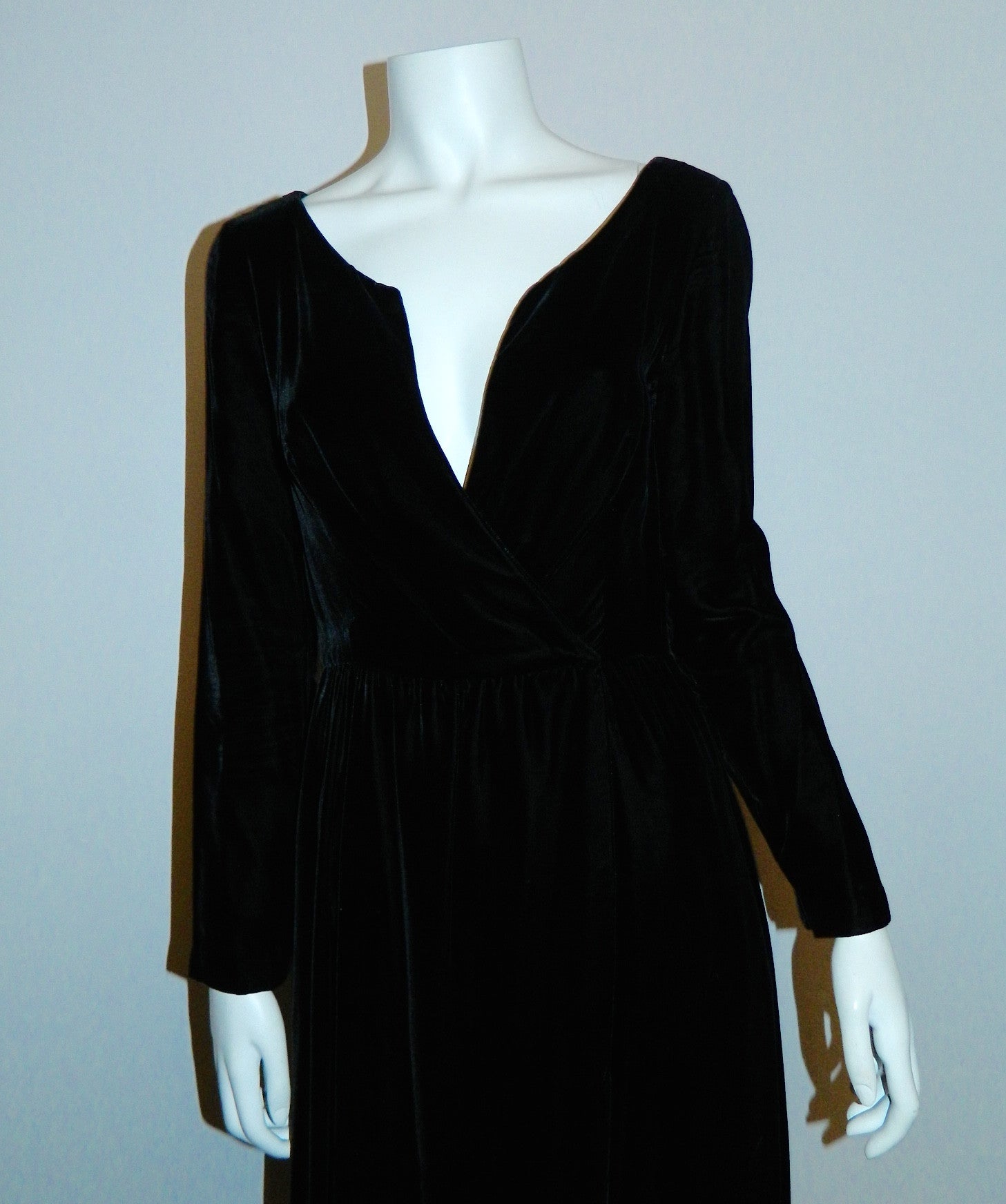 vintage 1960s black evening gown MOLLIE PARNIS dress / rayon velvet wrap front XS