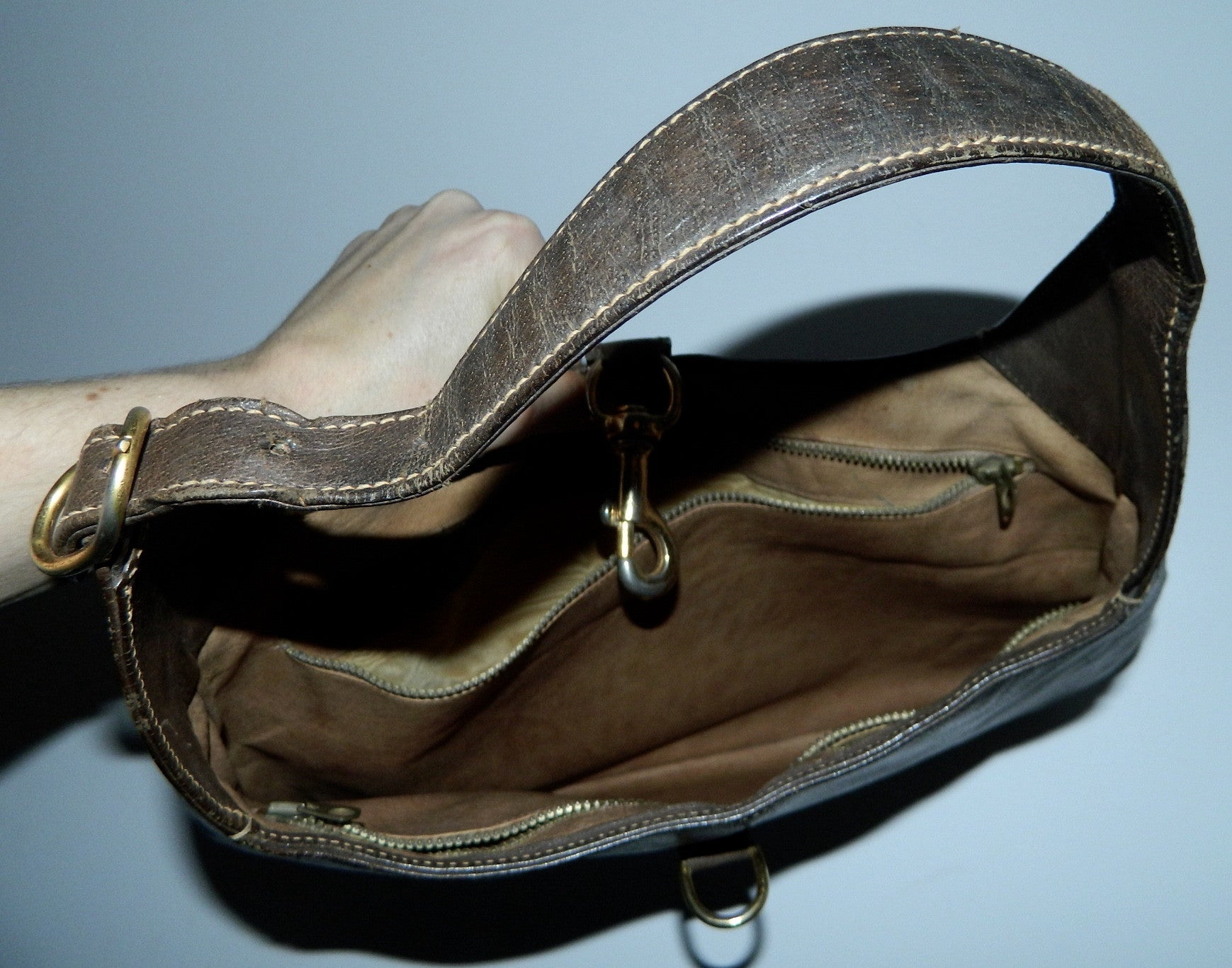 vintage GUCCI bag brown leather 1960s Jackie O "Bouvier" purse